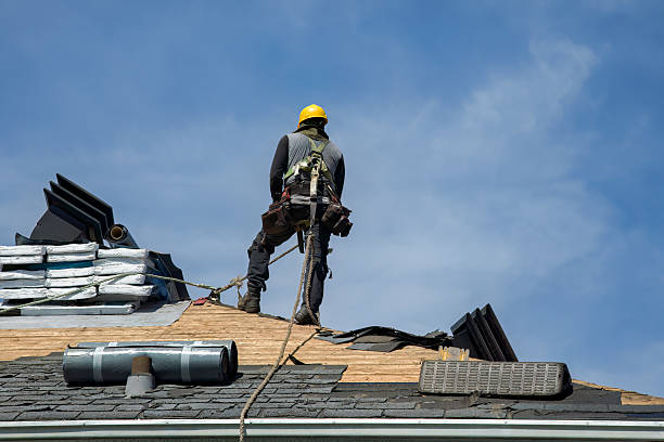 Professional Gutter Installation technician working in Jobstown, NJ